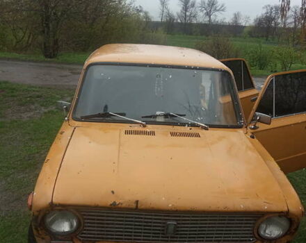 Желтый ВАЗ 2101, объемом двигателя 1.6 л и пробегом 73 тыс. км за 720 $, фото 4 на Automoto.ua