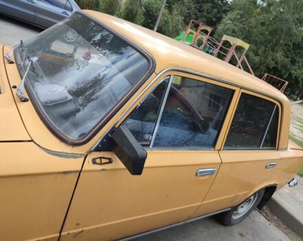 Желтый ВАЗ 2101, объемом двигателя 0 л и пробегом 180 тыс. км за 450 $, фото 3 на Automoto.ua