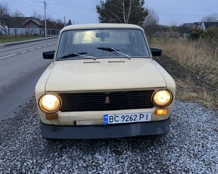 Желтый ВАЗ 2101, объемом двигателя 1.2 л и пробегом 100 тыс. км за 300 $, фото 1 на Automoto.ua