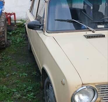 Жовтий ВАЗ 2101, об'ємом двигуна 1.3 л та пробігом 174 тис. км за 500 $, фото 2 на Automoto.ua