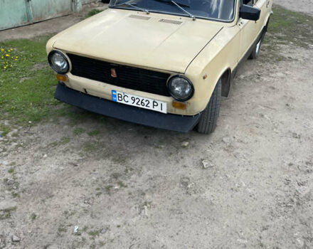 Жовтий ВАЗ 2101, об'ємом двигуна 1.3 л та пробігом 300 тис. км за 357 $, фото 2 на Automoto.ua