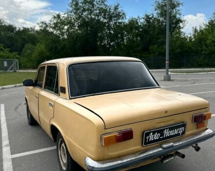 Желтый ВАЗ 2101, объемом двигателя 0 л и пробегом 200 тыс. км за 700 $, фото 3 на Automoto.ua