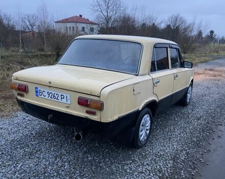 Желтый ВАЗ 2101, объемом двигателя 1.2 л и пробегом 100 тыс. км за 300 $, фото 3 на Automoto.ua