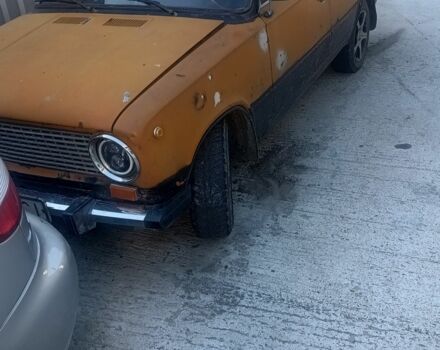 ВАЗ 2101 1977 в Гостомель на Automoto.ua Желтый ВАЗ 2101, объемом двигателя 0 л и пробегом 500 тыс. км за 500 $, фото 1 на Automoto.ua