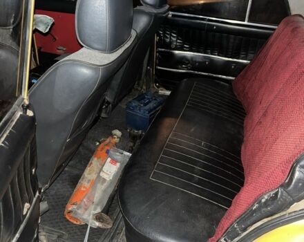 Желтый ВАЗ 2101, объемом двигателя 1.2 л и пробегом 200 тыс. км за 331 $, фото 3 на Automoto.ua