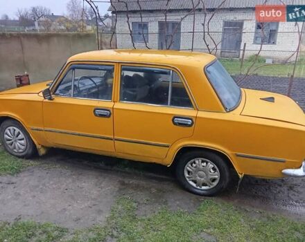 Желтый ВАЗ 2101, объемом двигателя 0 л и пробегом 258 тыс. км за 356 $, фото 2 на Automoto.ua