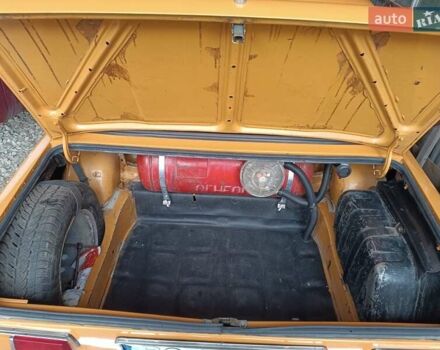 ВАЗ 2101 1978 в Борщеве на Automoto.ua Желтый ВАЗ 2101, объемом двигателя 1.2 л и пробегом 14 тыс. км за 3250 $, фото 15 на Automoto.ua