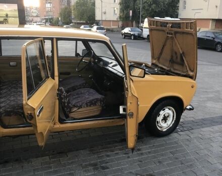 Желтый ВАЗ 2101, объемом двигателя 1.3 л и пробегом 200 тыс. км за 520 $, фото 5 на Automoto.ua