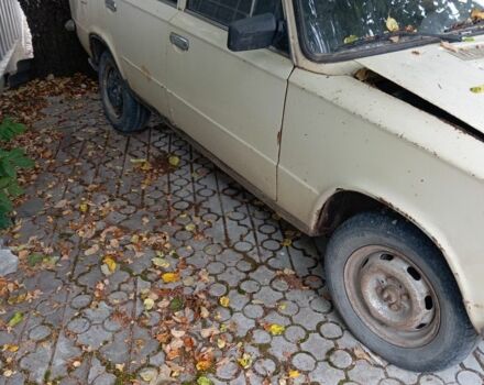 Желтый ВАЗ 2101, объемом двигателя 1 л и пробегом 2 тыс. км за 195 $, фото 6 на Automoto.ua