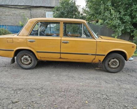 Желтый ВАЗ 2101, объемом двигателя 1.2 л и пробегом 9 тыс. км за 387 $, фото 2 на Automoto.ua
