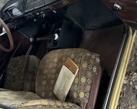 Жовтий ВАЗ 2101, об'ємом двигуна 1.3 л та пробігом 63 тис. км за 2000 $, фото 4 на Automoto.ua