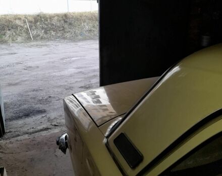 Желтый ВАЗ 2101, объемом двигателя 1.3 л и пробегом 200 тыс. км за 700 $, фото 2 на Automoto.ua