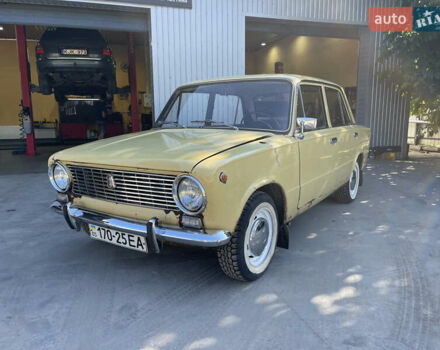 Желтый ВАЗ 2101, объемом двигателя 1.1 л и пробегом 44 тыс. км за 899 $, фото 5 на Automoto.ua