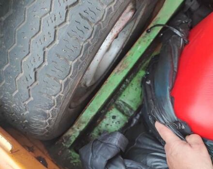 Желтый ВАЗ 2101, объемом двигателя 1.2 л и пробегом 467 тыс. км за 1450 $, фото 48 на Automoto.ua