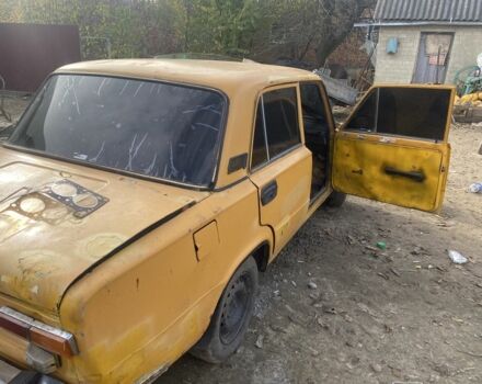 Желтый ВАЗ 2101, объемом двигателя 0 л и пробегом 100 тыс. км за 120 $, фото 3 на Automoto.ua