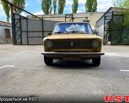 Желтый ВАЗ 2101, объемом двигателя 1.5 л и пробегом 0 тыс. км за 300 $, фото 3 на Automoto.ua