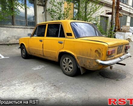 Желтый ВАЗ 2101, объемом двигателя 1.5 л и пробегом 0 тыс. км за 300 $, фото 4 на Automoto.ua