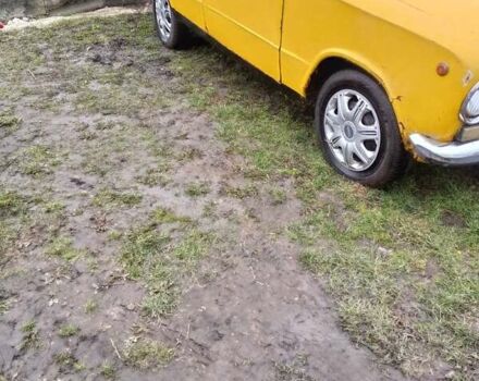 Желтый ВАЗ 2101, объемом двигателя 8 л и пробегом 200 тыс. км за 500 $, фото 4 на Automoto.ua