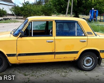 Жовтий ВАЗ 2101, об'ємом двигуна 1.3 л та пробігом 131 тис. км за 600 $, фото 1 на Automoto.ua