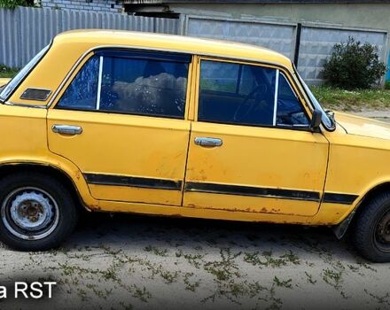 Жовтий ВАЗ 2101, об'ємом двигуна 1.3 л та пробігом 131 тис. км за 600 $, фото 2 на Automoto.ua