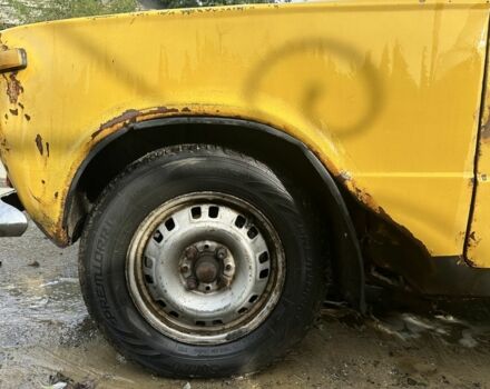 ВАЗ 2101 1982 у Луцьку на Automoto.ua Жовтий ВАЗ 2101, об'ємом двигуна 1.5 л та пробігом 200 тис. км за 286 $, фото 4 на Automoto.ua
