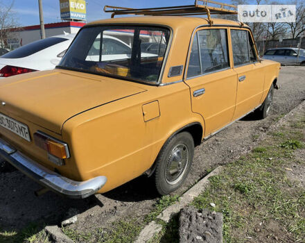 Желтый ВАЗ 2101, объемом двигателя 1.2 л и пробегом 31 тыс. км за 1550 $, фото 4 на Automoto.ua