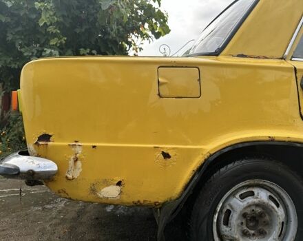 ВАЗ 2101 1982 у Луцьку на Automoto.ua Жовтий ВАЗ 2101, об'ємом двигуна 1.5 л та пробігом 200 тис. км за 286 $, фото 5 на Automoto.ua