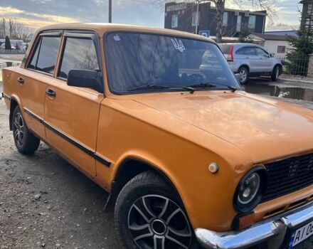 Желтый ВАЗ 2101, объемом двигателя 1.2 л и пробегом 300 тыс. км за 833 $, фото 2 на Automoto.ua