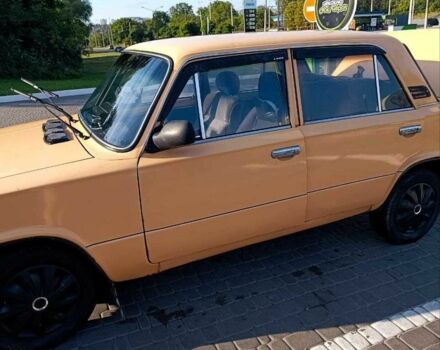 Желтый ВАЗ 2101, объемом двигателя 1.2 л и пробегом 86 тыс. км за 606 $, фото 3 на Automoto.ua
