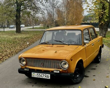 Желтый ВАЗ 2101, объемом двигателя 1.6 л и пробегом 100 тыс. км за 441 $, фото 2 на Automoto.ua