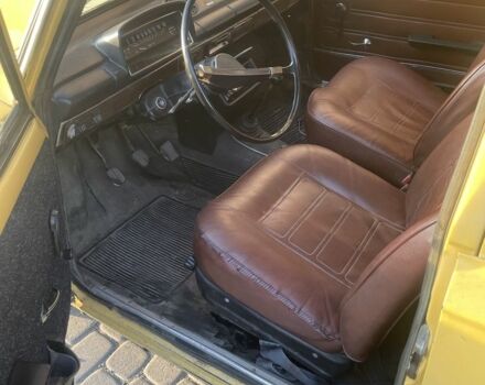 Желтый ВАЗ 2101, объемом двигателя 1.3 л и пробегом 220 тыс. км за 500 $, фото 3 на Automoto.ua