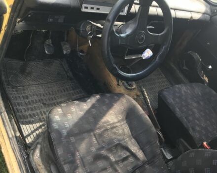 Желтый ВАЗ 2101, объемом двигателя 1.3 л и пробегом 3 тыс. км за 500 $, фото 4 на Automoto.ua