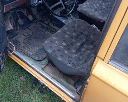 Желтый ВАЗ 2101, объемом двигателя 1.2 л и пробегом 45 тыс. км за 379 $, фото 6 на Automoto.ua