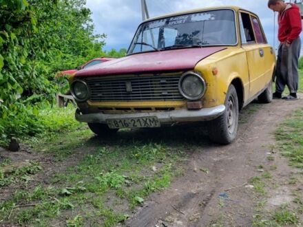 ВАЗ 2101 1974 в Ровно на Automoto.ua Желтый ВАЗ 2101, объемом двигателя 1.6 л и пробегом 2 тыс. км за 19000 $, фото 1 на Automoto.ua
