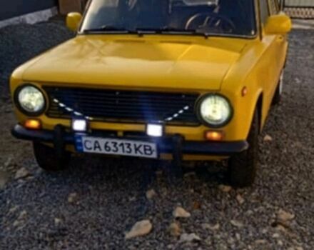 Желтый ВАЗ 2101, объемом двигателя 1.2 л и пробегом 300 тыс. км за 1600 $, фото 1 на Automoto.ua