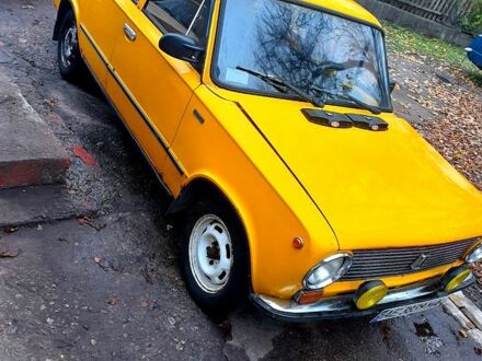 Желтый ВАЗ 2101, объемом двигателя 1.3 л и пробегом 387 тыс. км за 430 $, фото 1 на Automoto.ua