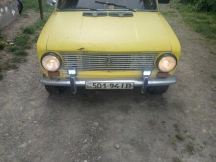 ВАЗ 2101 1976 у Коломые на Automoto.ua Жовтий ВАЗ 2101, об'ємом двигуна 0 л та пробігом 1 тис. км за 700 $, фото 1 на Automoto.ua