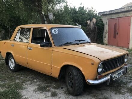 Желтый ВАЗ 2101, объемом двигателя 1.2 л и пробегом 100 тыс. км за 322 $, фото 1 на Automoto.ua