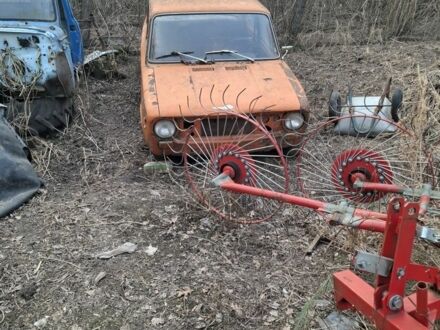 ВАЗ 2101 1976 в Глухове на Automoto.ua Желтый ВАЗ 2101, объемом двигателя 1 л и пробегом 1000 тыс. км за 8000 $, фото 1 на Automoto.ua