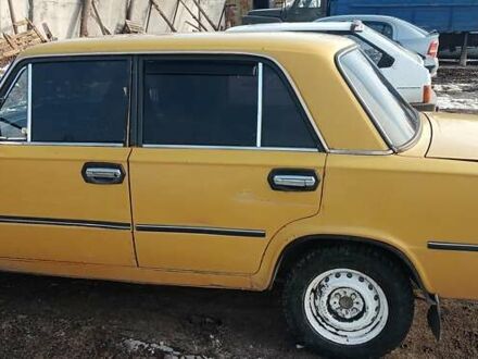 ВАЗ 2101 1976 у Вінниці на Automoto.ua Жовтий ВАЗ 2101, об'ємом двигуна 1.1 л та пробігом 60 тис. км за 550 $, фото 1 на Automoto.ua