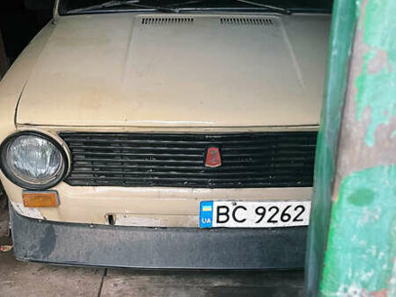 ВАЗ 2101 1976 у Львові на Automoto.ua Жовтий ВАЗ 2101, об'ємом двигуна 1.3 л та пробігом 300 тис. км за 357 $, фото 1 на Automoto.ua