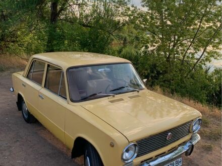 ВАЗ 2101 1976 в Кривом Роге на Automoto.ua Желтый ВАЗ 2101, объемом двигателя 0 л и пробегом 130 тыс. км за 793 $, фото 1 на Automoto.ua
