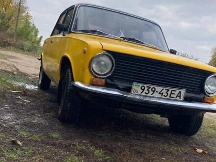 ВАЗ 2101 1977 у Чернігові на Automoto.ua Жовтий ВАЗ 2101, об'ємом двигуна 1.1 л та пробігом 92 тис. км за 701 $, фото 1 на Automoto.ua