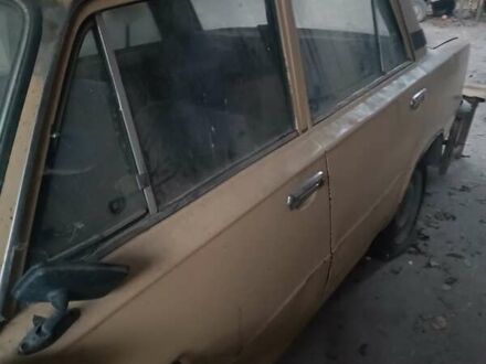 ВАЗ 2101 1978 у Івано-Франківську на Automoto.ua Жовтий ВАЗ 2101, об'ємом двигуна 1.3 л та пробігом 100 тис. км за 527 $, фото 1 на Automoto.ua