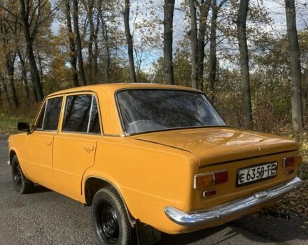 Желтый ВАЗ 2101, объемом двигателя 0 л и пробегом 200 тыс. км за 450 $, фото 1 на Automoto.ua
