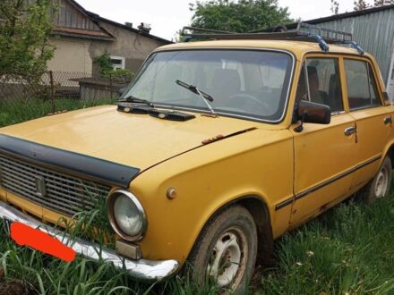 ВАЗ 2101 1980 в Заставной на Automoto.ua Желтый ВАЗ 2101, объемом двигателя 1.3 л и пробегом 80 тыс. км за 400 $, фото 1 на Automoto.ua