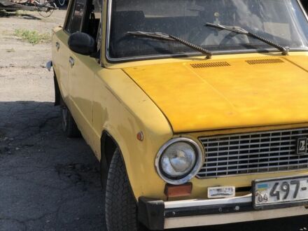 ВАЗ 2101 1980 в Кривом Роге на Automoto.ua Желтый ВАЗ 2101, объемом двигателя 1.3 л и пробегом 2 тыс. км за 500 $, фото 1 на Automoto.ua