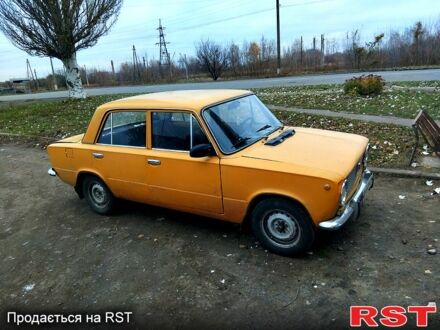 ВАЗ 2101 1980 у Конотопе на Automoto.ua Жовтий ВАЗ 2101, об'ємом двигуна 1.2 л та пробігом 0 тис. км за 410 $, фото 1 на Automoto.ua