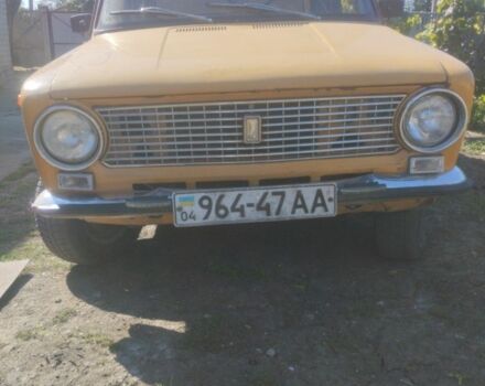 Желтый ВАЗ 2101, объемом двигателя 5 л и пробегом 111 тыс. км за 413 $, фото 1 на Automoto.ua