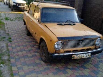 Желтый ВАЗ 2101, объемом двигателя 2 л и пробегом 678 тыс. км за 146 $, фото 1 на Automoto.ua
